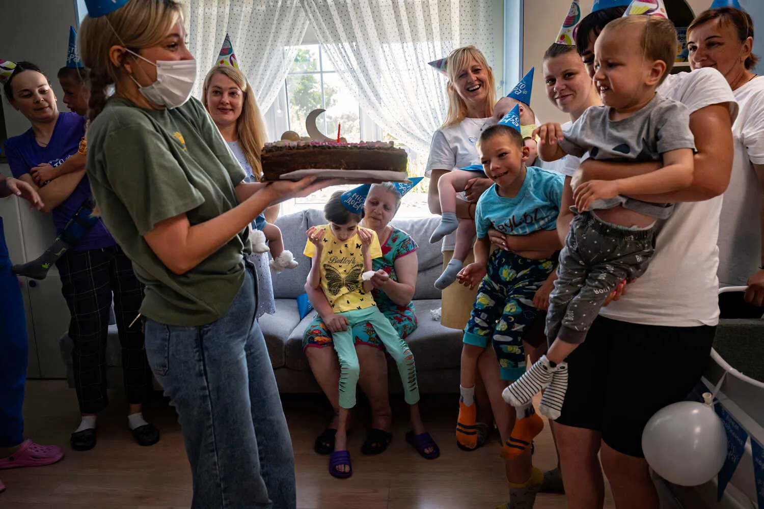 Війна всередині війни: українські діти з хронічними хворобами борються за життя в умовах війни